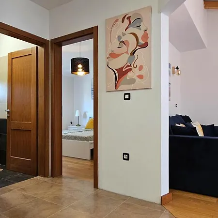 Bluemare B7 With Shared Pool Lejlighed