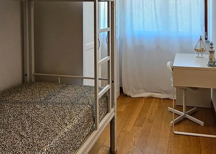 Bluemare B7 With Shared Pool * Ližnjan