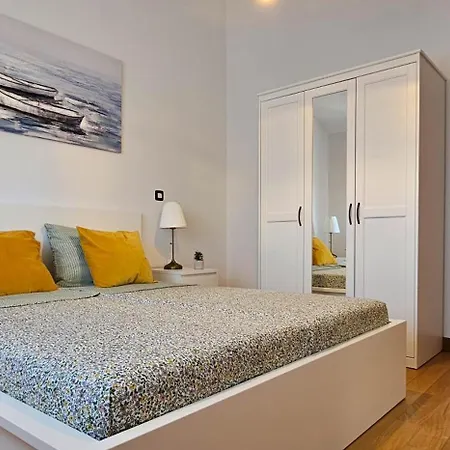 Apartmán Bluemare B7 With Shared Pool