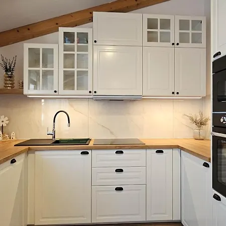 Bluemare B7 With Shared Pool Ližnjan