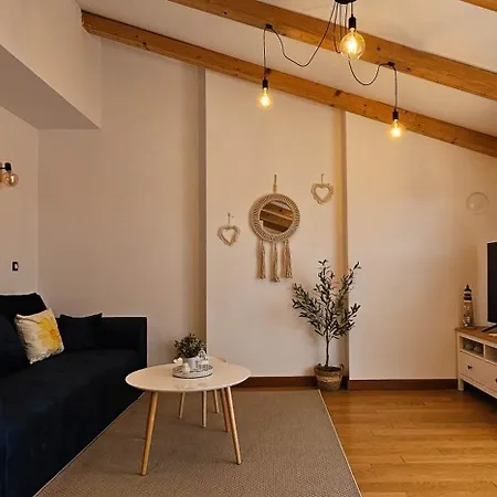 Bluemare B7 With Shared Pool Apartmán